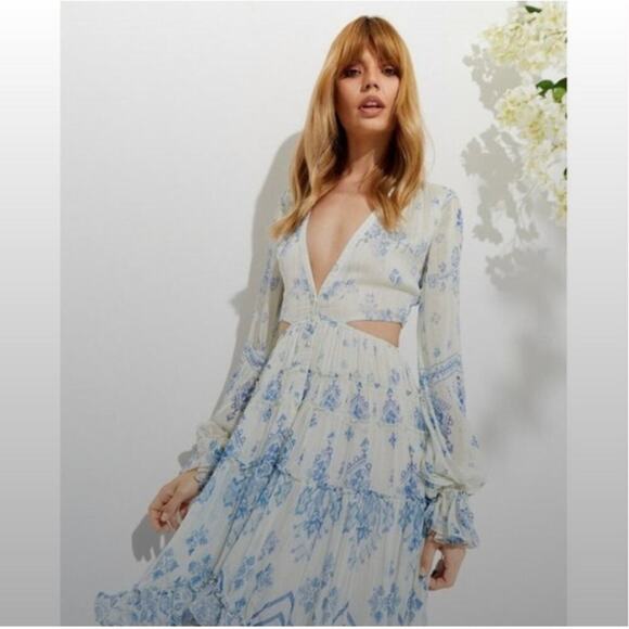 NWT Rococo Sand Leas Long Floral Cutout Maxi Dress White Blue Metallic - Picture 2 of 14